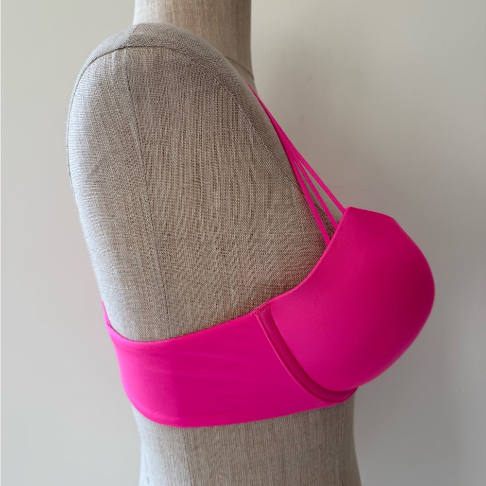 Victoria's Secret Bombshell Plunge Criss Cross Back Bra in Hot Pink - Picture 6 of 8